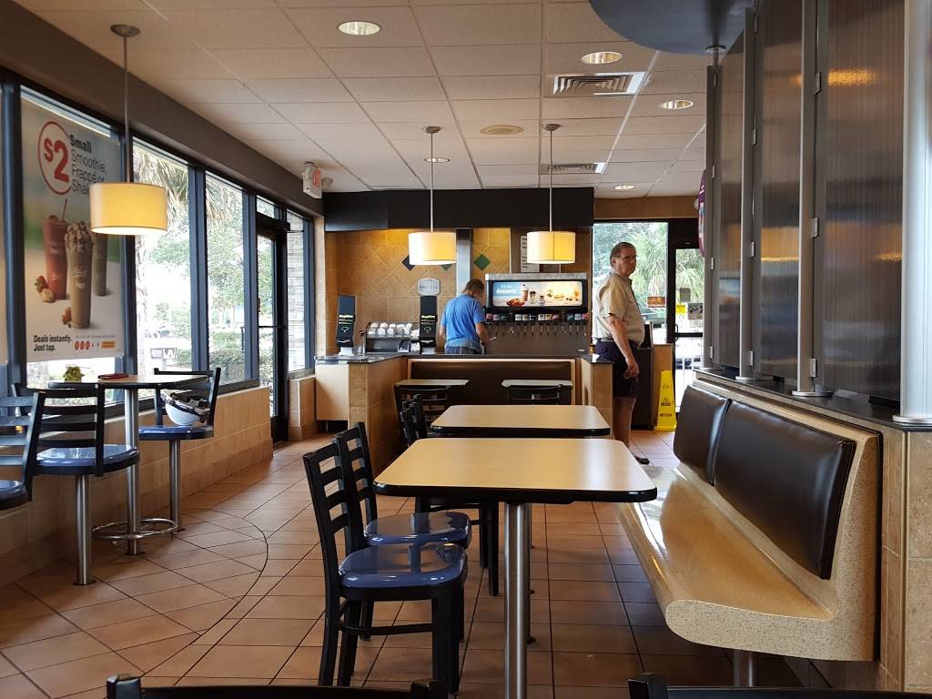 McDonalds | cafe | 615 N Fed Hwy, Fort Pierce, FL 34950, USA | 7724668481 OR +1 772-466-8481