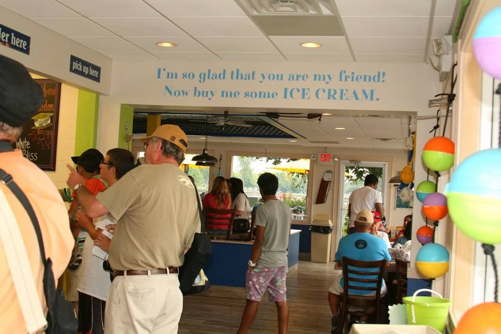 Dairy Isle | restaurant | 213 Bayview Ave, Put-In-Bay, OH 43456, USA | 4192853506 OR +1 419-285-3506