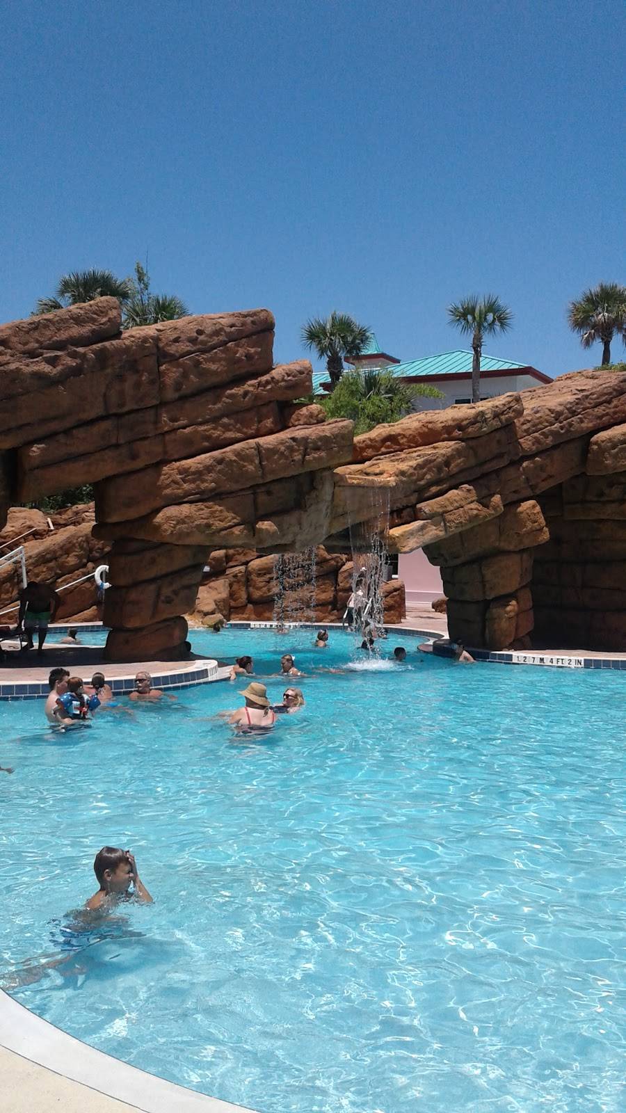 Flamingos Restaurant | restaurant | 8701 Astronaut Blvd, Cape Canaveral, FL 32920, USA | 3218686571 OR +1 321-868-6571