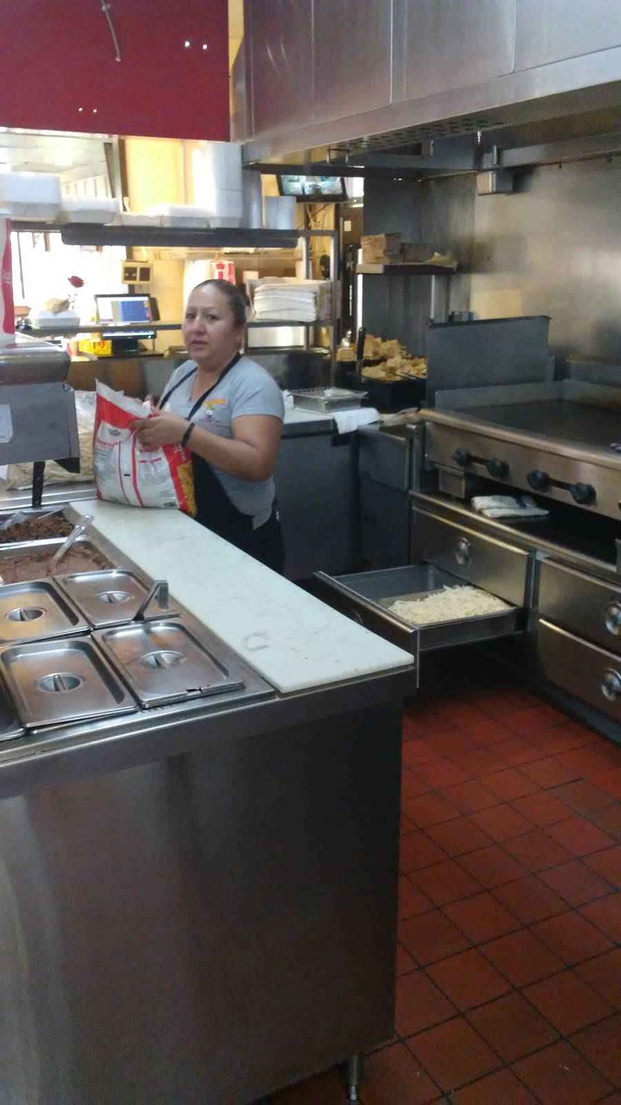 Albertos Mexican Food | restaurant | 20012 E Arrow Hwy, Covina, CA 91724, USA | 6263327753 OR +1 626-332-7753