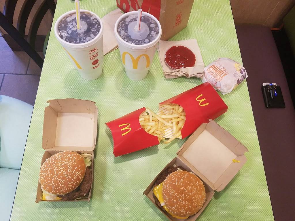 McDonalds | restaurant | 3032 Wabash Ave, Terre Haute, IN 47803, USA | 8122343032 OR +1 812-234-3032