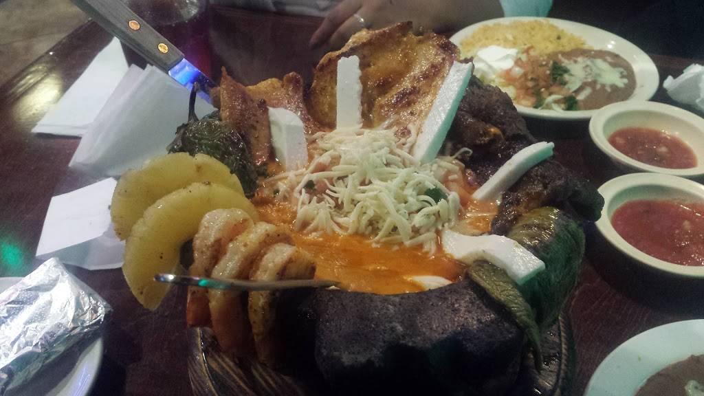 Dos Amigos | restaurant | 6195 Macon Rd, Memphis, TN 38134, USA | 9012072141 OR +1 901-207-2141