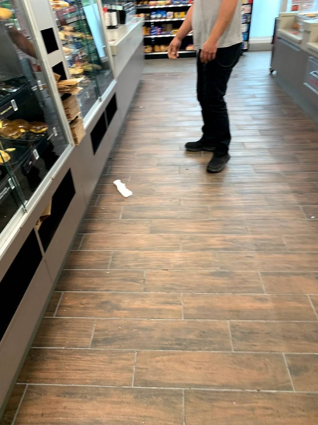 Thortons | bakery | 4170 Taylor Blvd, Louisville, KY 40215, USA | 5023664928 OR +1 502-366-4928