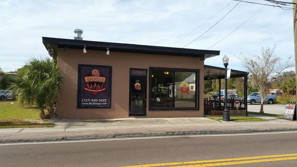 Q Dogs | restaurant | 619 N Pinellas Ave, Tarpon Springs, FL 34689, USA | 7279403422 OR +1 727-940-3422