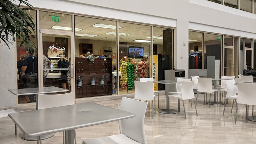 Maias Cafe Bistro | restaurant | 6100 Blue Lagoon Dr, Miami, FL 33126, USA | 3052646977 OR +1 305-264-6977