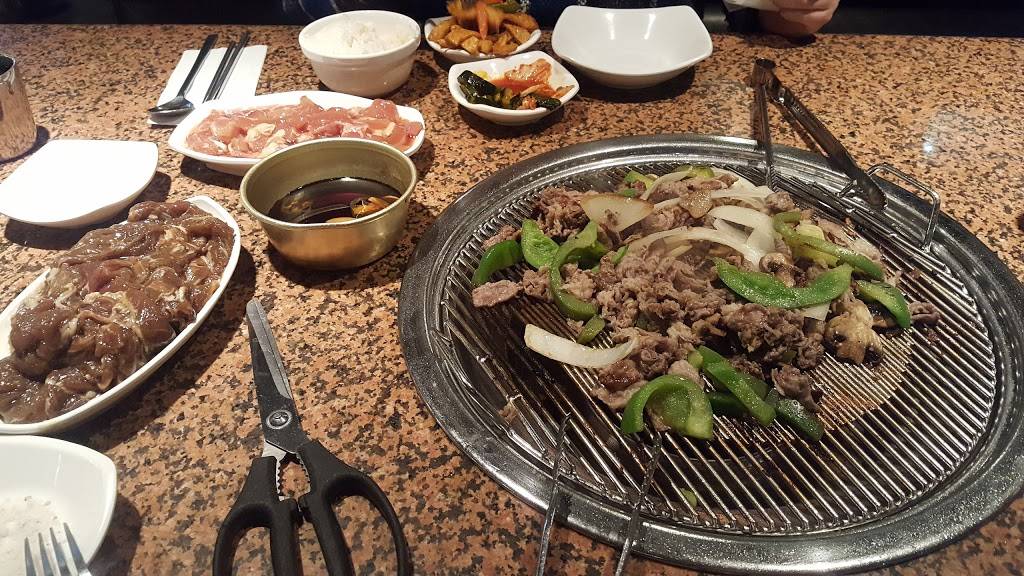 Moon BBQ #3 | restaurant | 3747 Foothill Blvd, La Crescenta, CA 91214, USA | 8189571442 OR +1 818-957-1442
