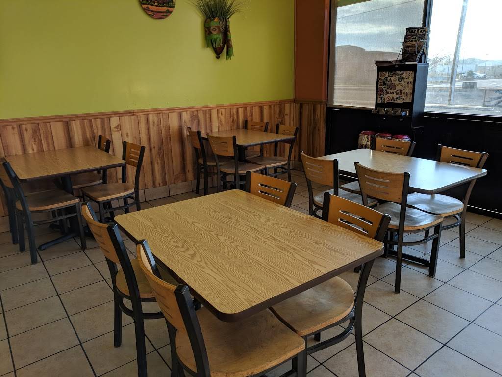 Arsenios | restaurant | 3760 W Shields Ave, Fresno, CA 93722, USA | 5592772702 OR +1 559-277-2702