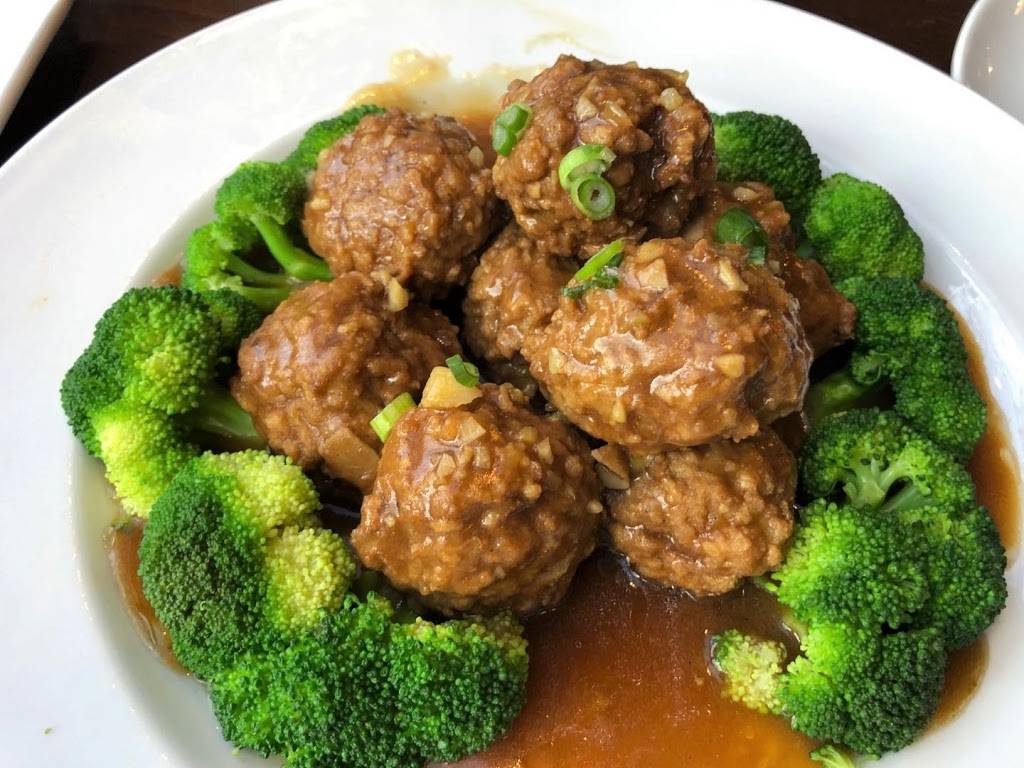 Hasu Sushi & Grill | restaurant | 250 Steele St #104, Denver, CO 80206, USA | 3037229968 OR +1 303-722-9968