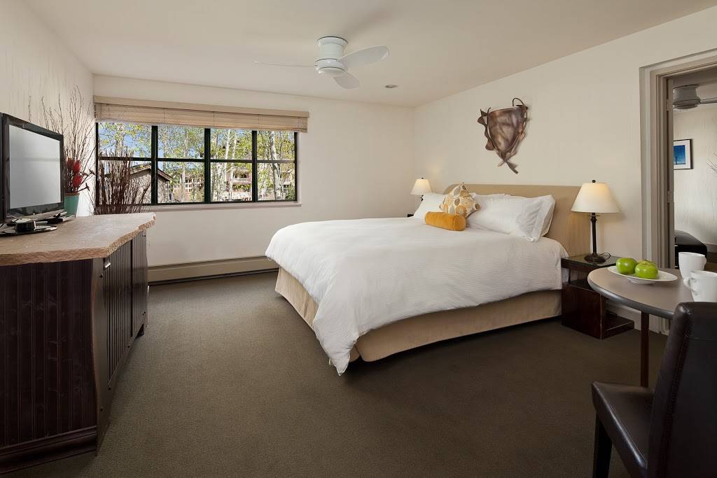 PlumpJack Squaw Valley Inn | restaurant | 1920 Squaw Valley Inn, Olympic Valley, CA 96146, USA | 5305831576 OR +1 530-583-1576