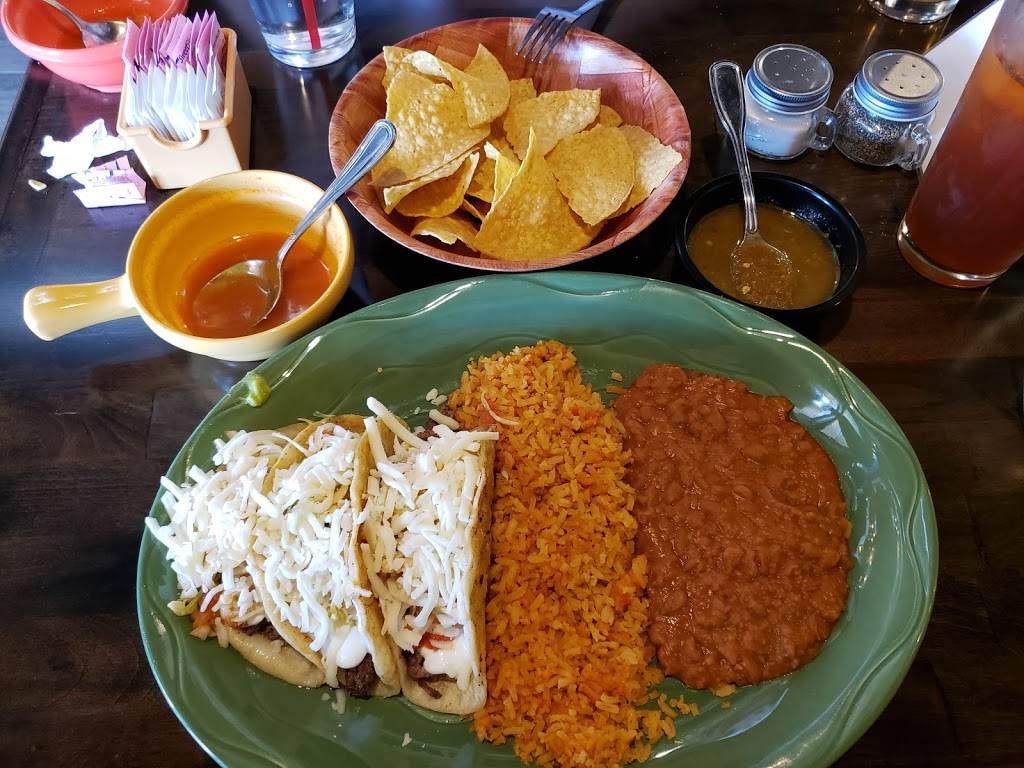 Yvonnes Cantina & Grill | restaurant | 4772 Doniphan Dr, El Paso, TX 79922, USA | 9158814001 OR +1 915-881-4001