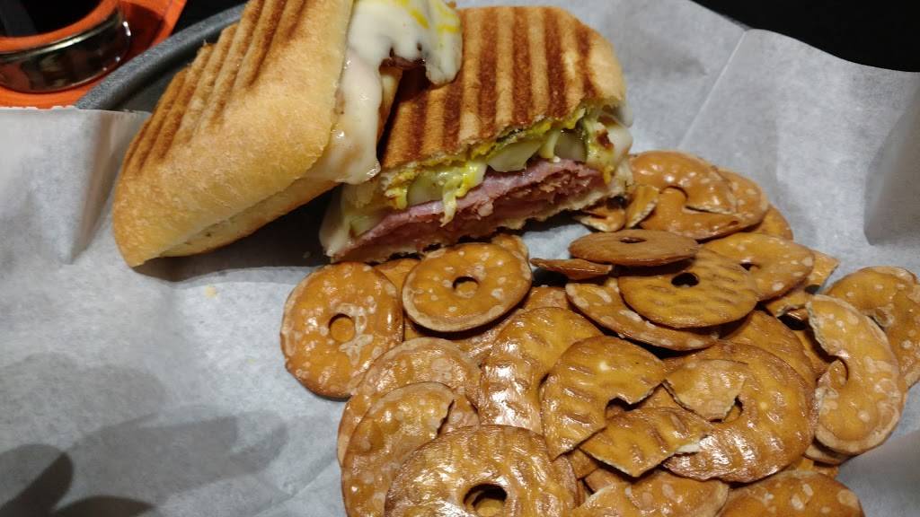 Chilly Water Brewing Company | restaurant | 719 Virginia Ave #105, Indianapolis, IN 46203, USA | 3179640518 OR +1 317-964-0518