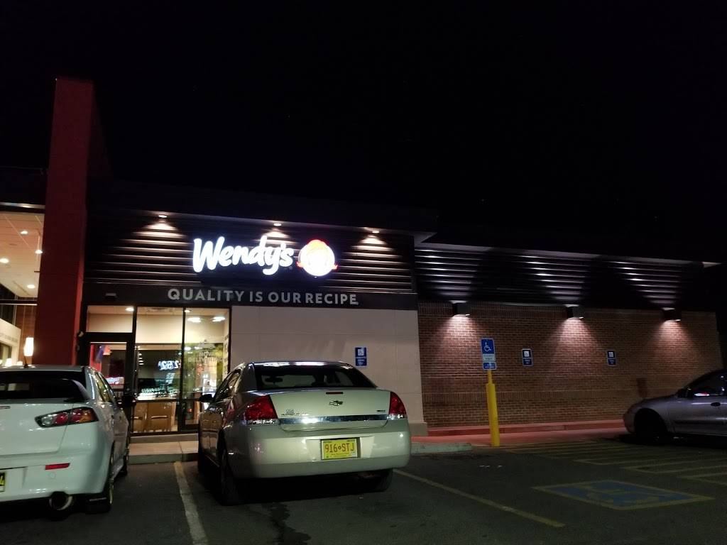 Wendys | restaurant | 3801 Blake Rd SW, Albuquerque, NM 87121, USA | 5058732233 OR +1 505-873-2233