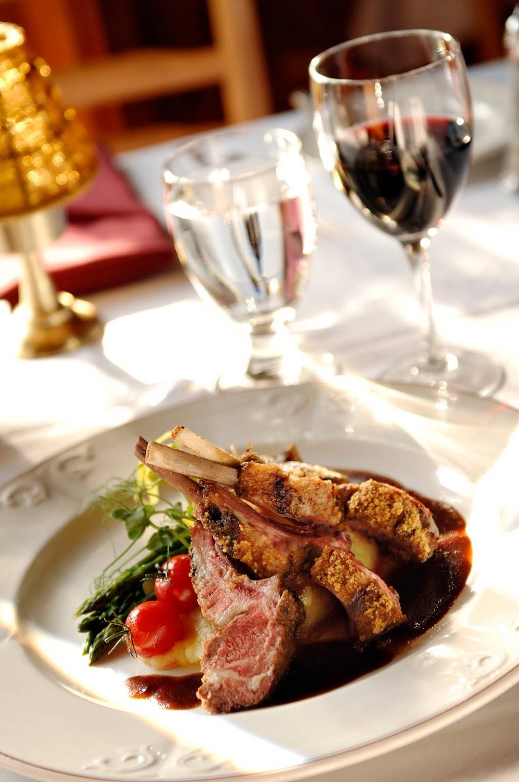 Restaurant La Maison Chez Nous | restaurant | 847 Rue Mountain, Granby, QC J2H 0L5, Canada | 4503722991 OR +1 450-372-2991