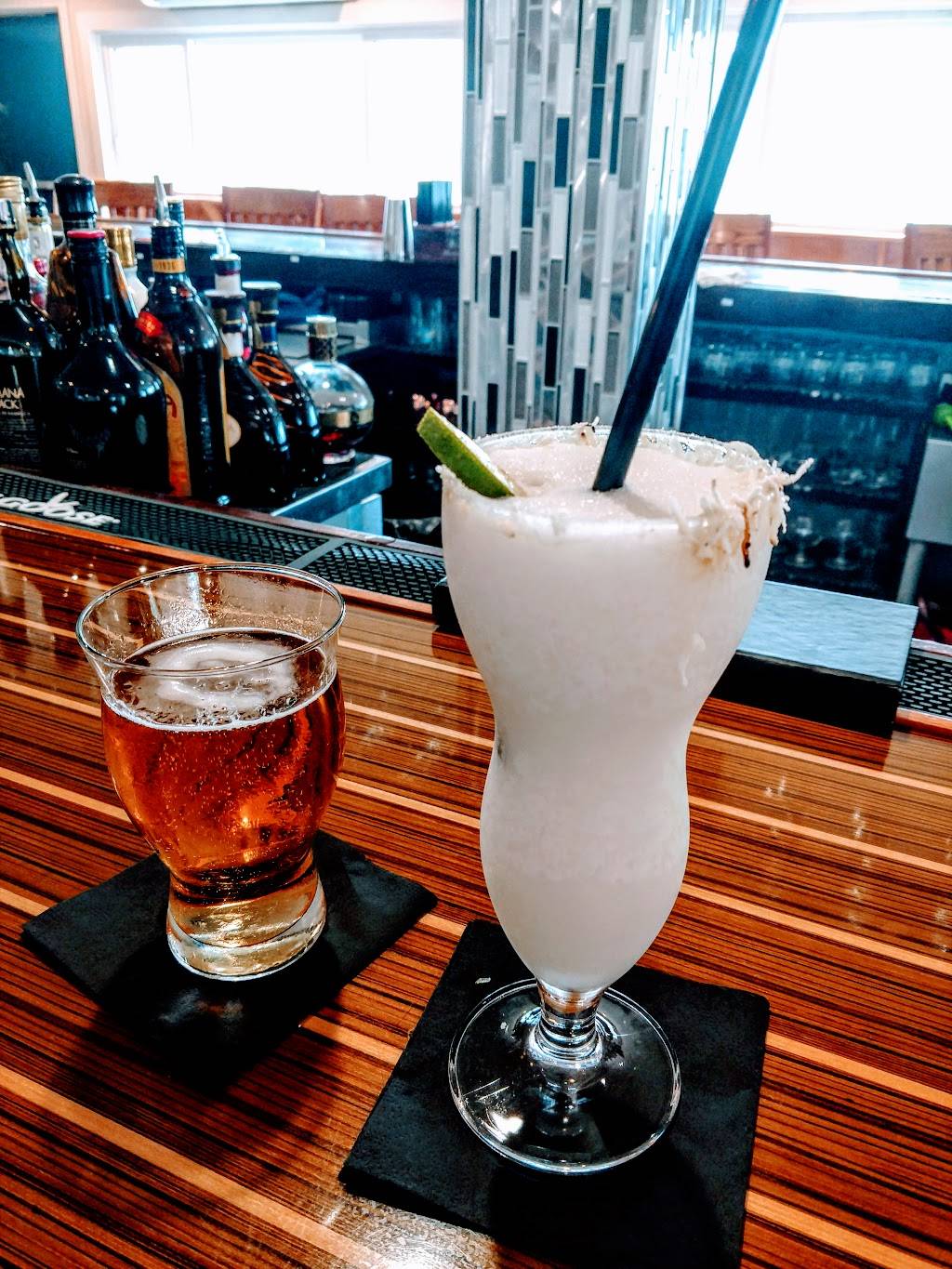 Harborview Restaurant & Bar | restaurant | 235 Ocean St, Hyannis, MA 02601, USA | 7744704731 OR +1 774-470-4731