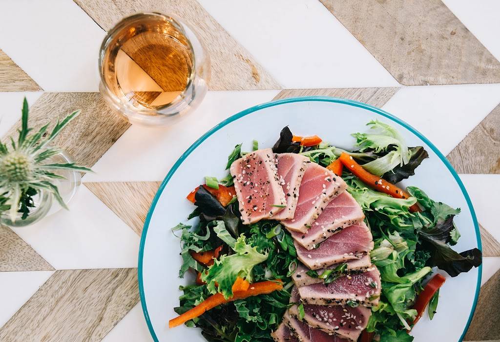 Brown Bag Seafood Co. | restaurant | 3400 N Lincoln Ave, Chicago, IL 60657, USA | 7736978306 OR +1 773-697-8306