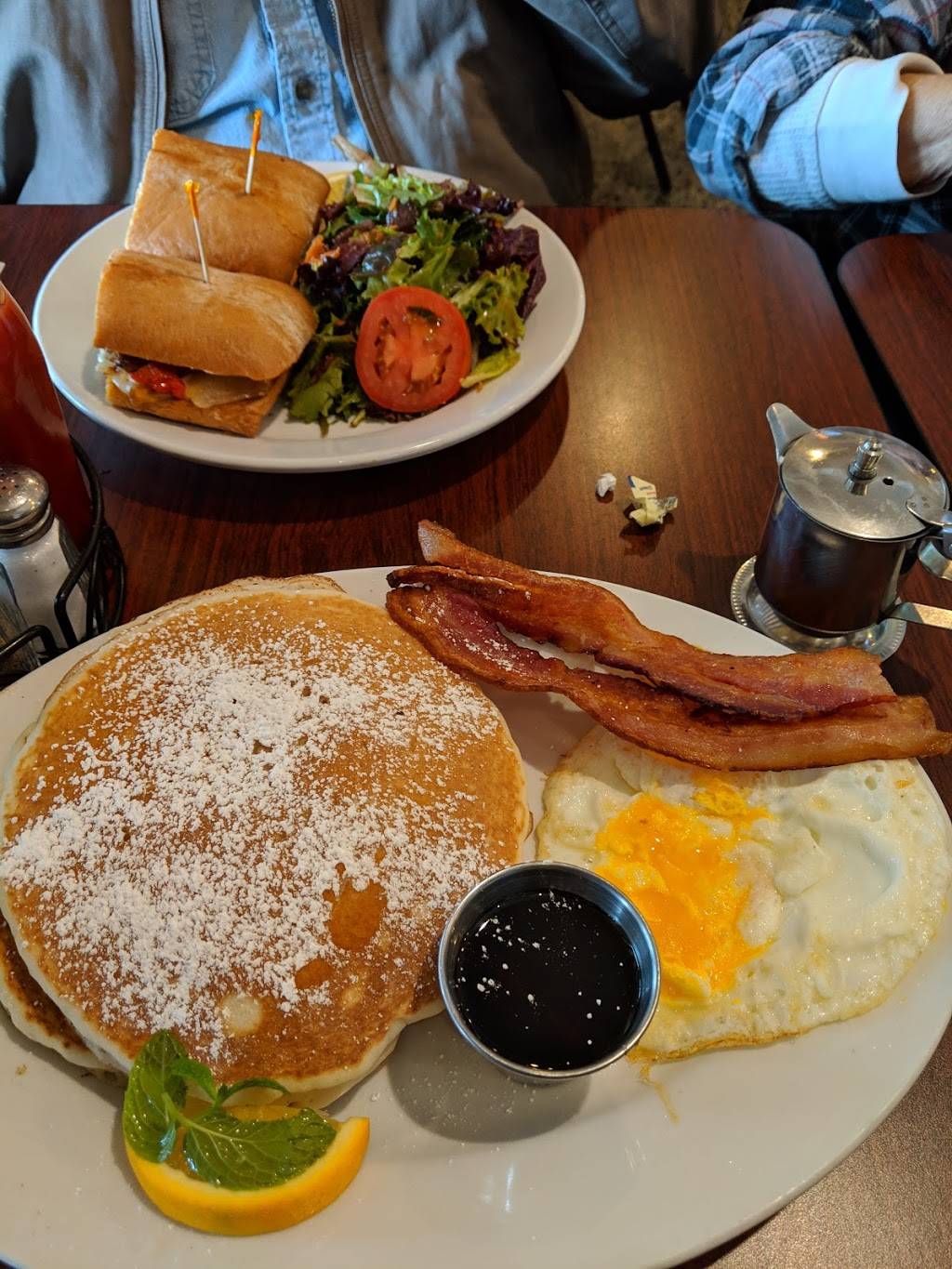 Moz Cafe | restaurant | 5 Masonic Ave, San Francisco, CA 94118, USA | 4158171550 OR +1 415-817-1550