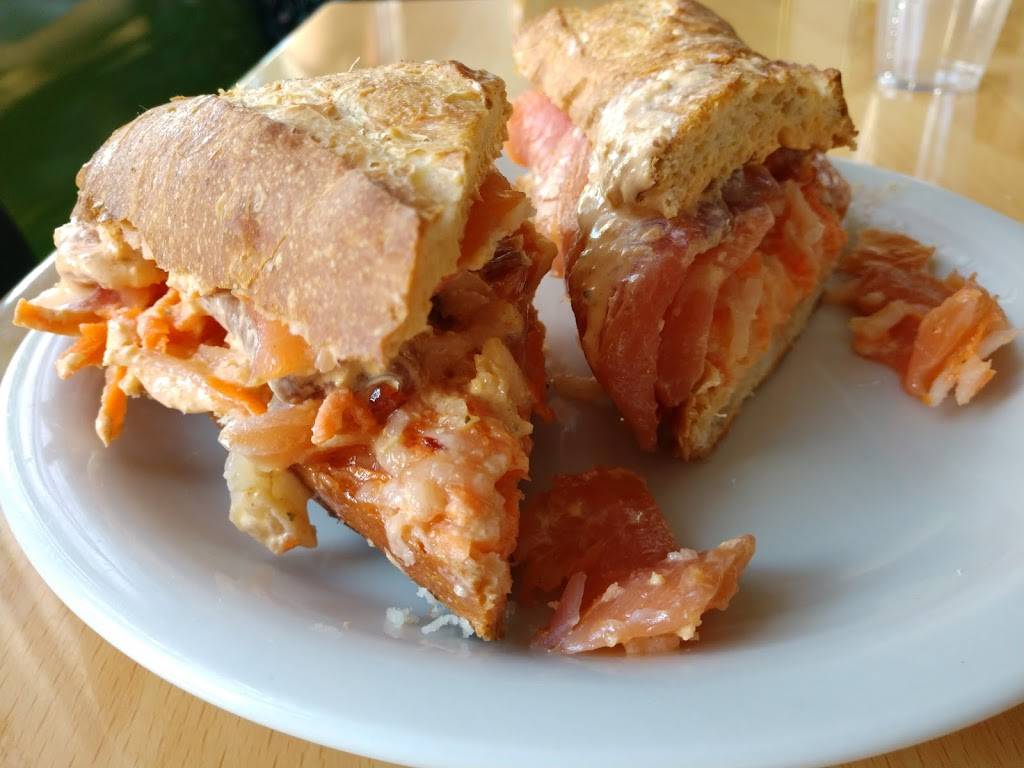 Love Handle | cafe | 877 Massachusetts Ave, Indianapolis, IN 46204, USA | 3173841102 OR +1 317-384-1102