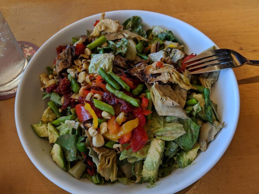 California Pizza Kitchen at Linden Square | restaurant | 183 Linden St Linden Square, Wellesley, MA 02482, USA | 7814163690 OR +1 781-416-3690