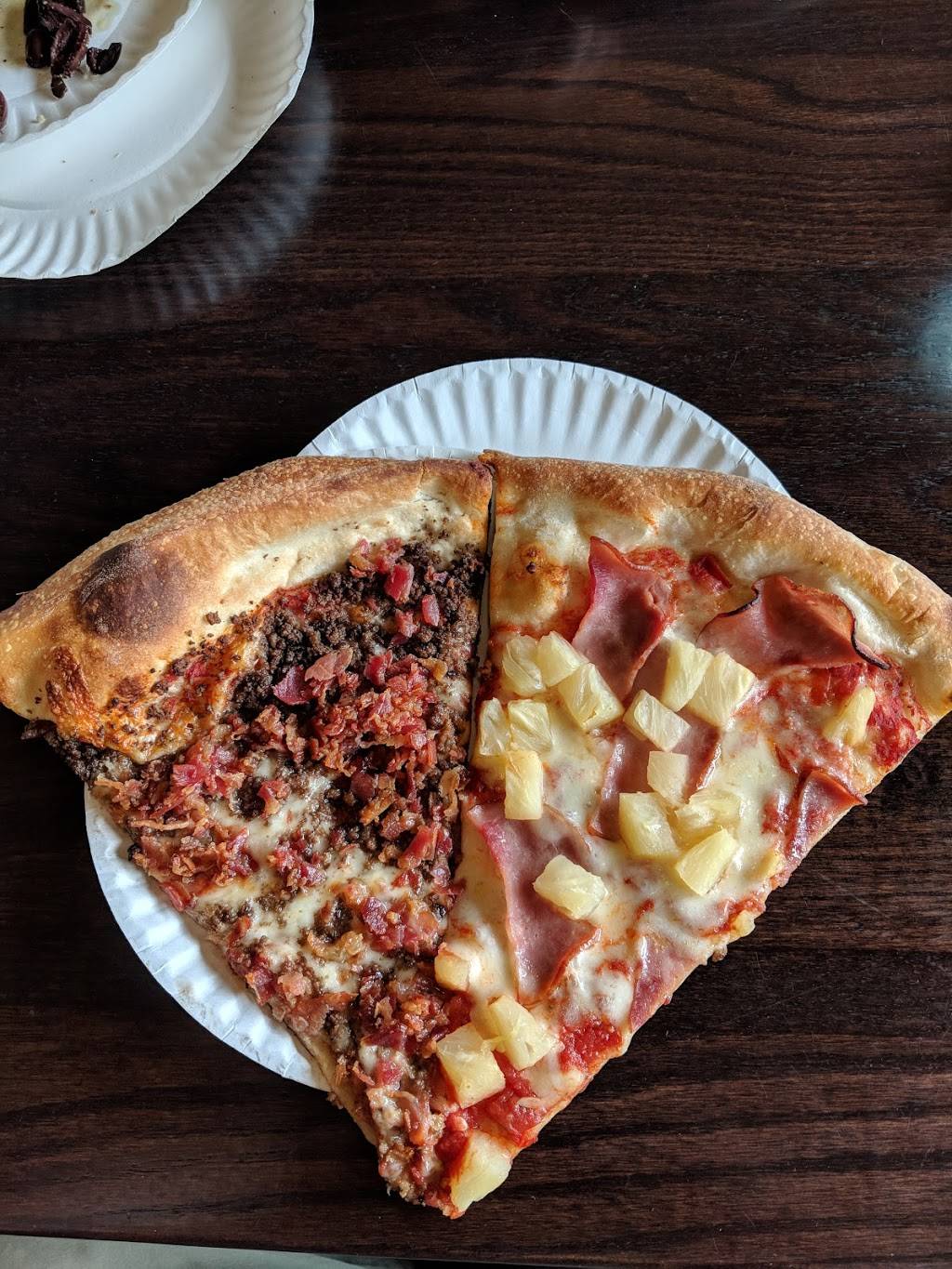 Antonios Pizza | restaurant | 31 Federal St, Belchertown, MA 01007, USA | 4133236844 OR +1 413-323-6844