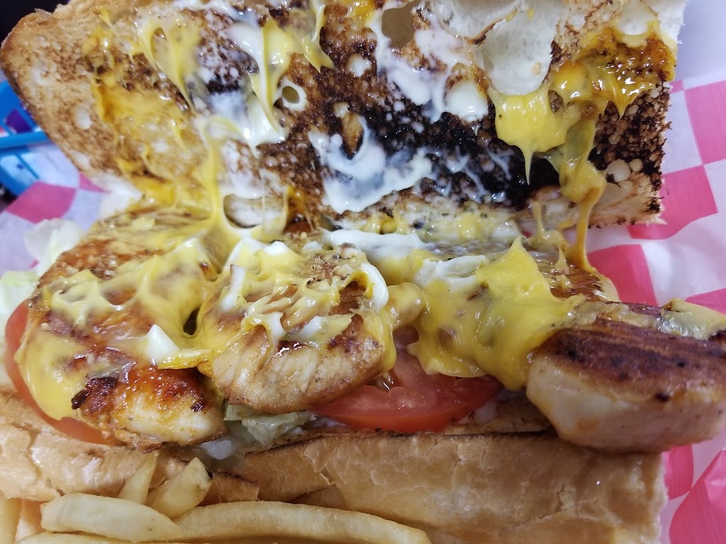 Bernards Cajun Sea-Fry Restaurant | restaurant | 204 Carmen St, Cottonport, LA 71327, USA | 3188762136 OR +1 318-876-2136