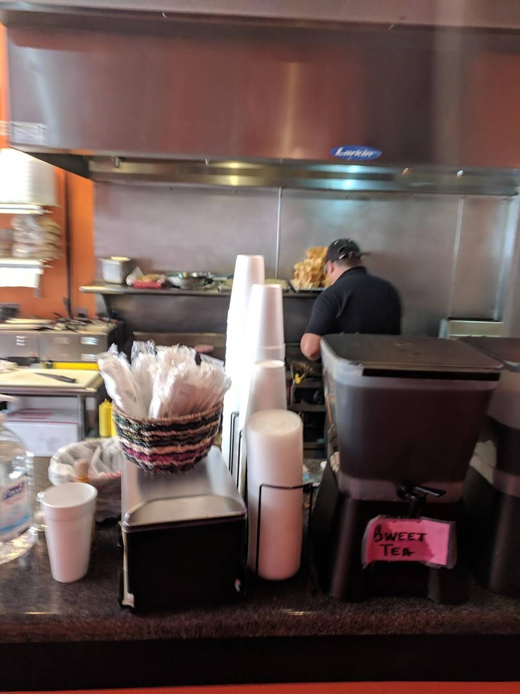 University Tacos and Burritos | restaurant | 2009 University Blvd, Birmingham, AL 35233, USA | 2055385568 OR +1 205-538-5568