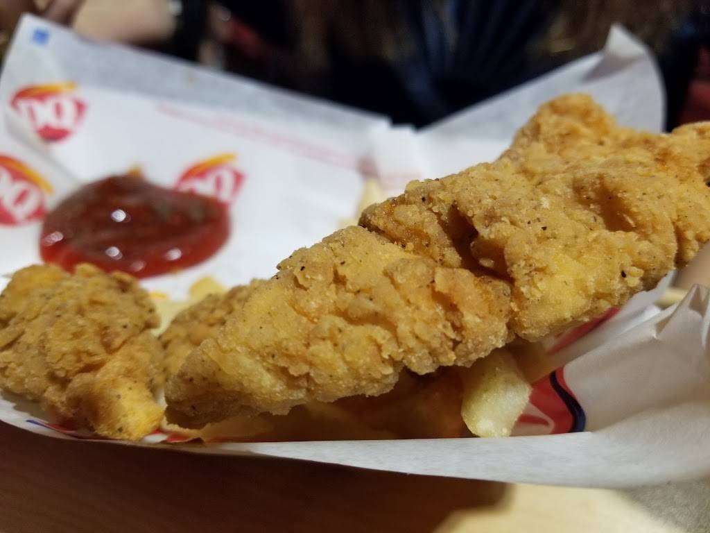 Dairy Queen Grill & Chill | restaurant | 900 N Cemetery Rd, Yukon, OK 73099, USA | 4052653300 OR +1 405-265-3300