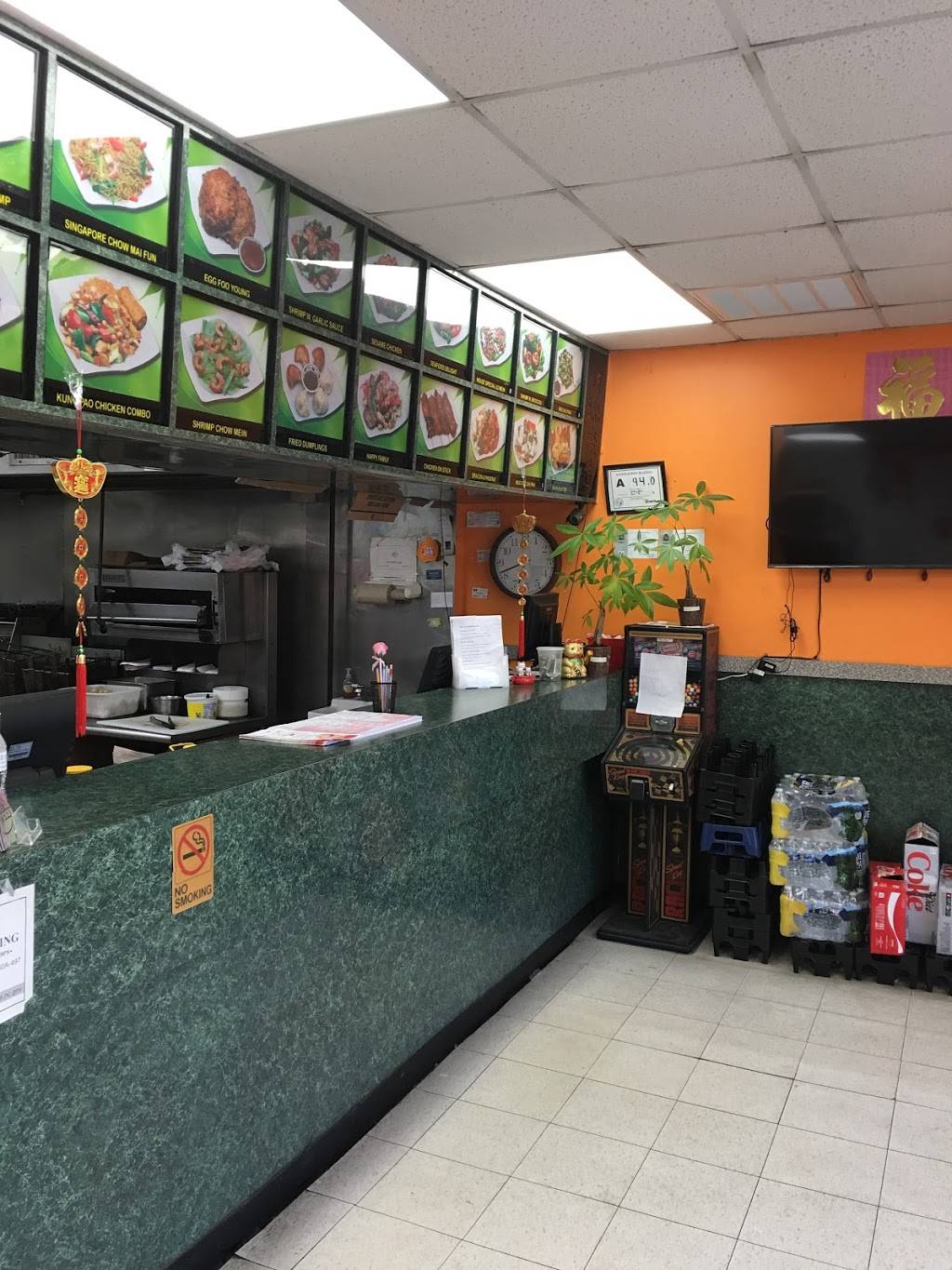 Lucky Star | restaurant | 6002 Oleander Dr, Wilmington, NC 28409, USA | 9103957063 OR +1 910-395-7063