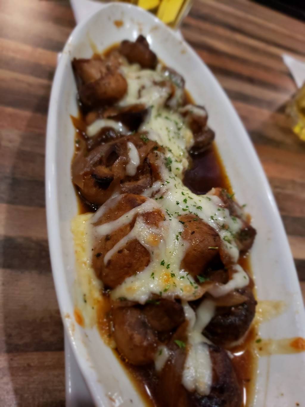 Charlie Mops | restaurant | 8505 Secor Rd, Lambertville, MI 48144, USA | 7345686686 OR +1 734-568-6686