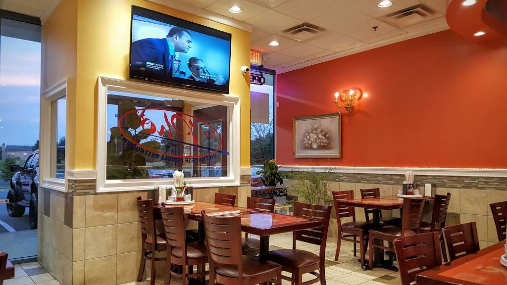 Pho Factory | restaurant | 44110 Ashburn Village Blvd #194, Ashburn, VA 20147, USA | 7038589100 OR +1 703-858-9100