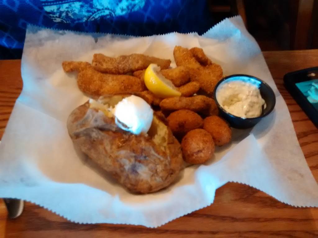 Cracker Barrel Old Country Store | restaurant | 2340 Post Dr, Indianapolis, IN 46219, USA | 3178971042 OR +1 317-897-1042