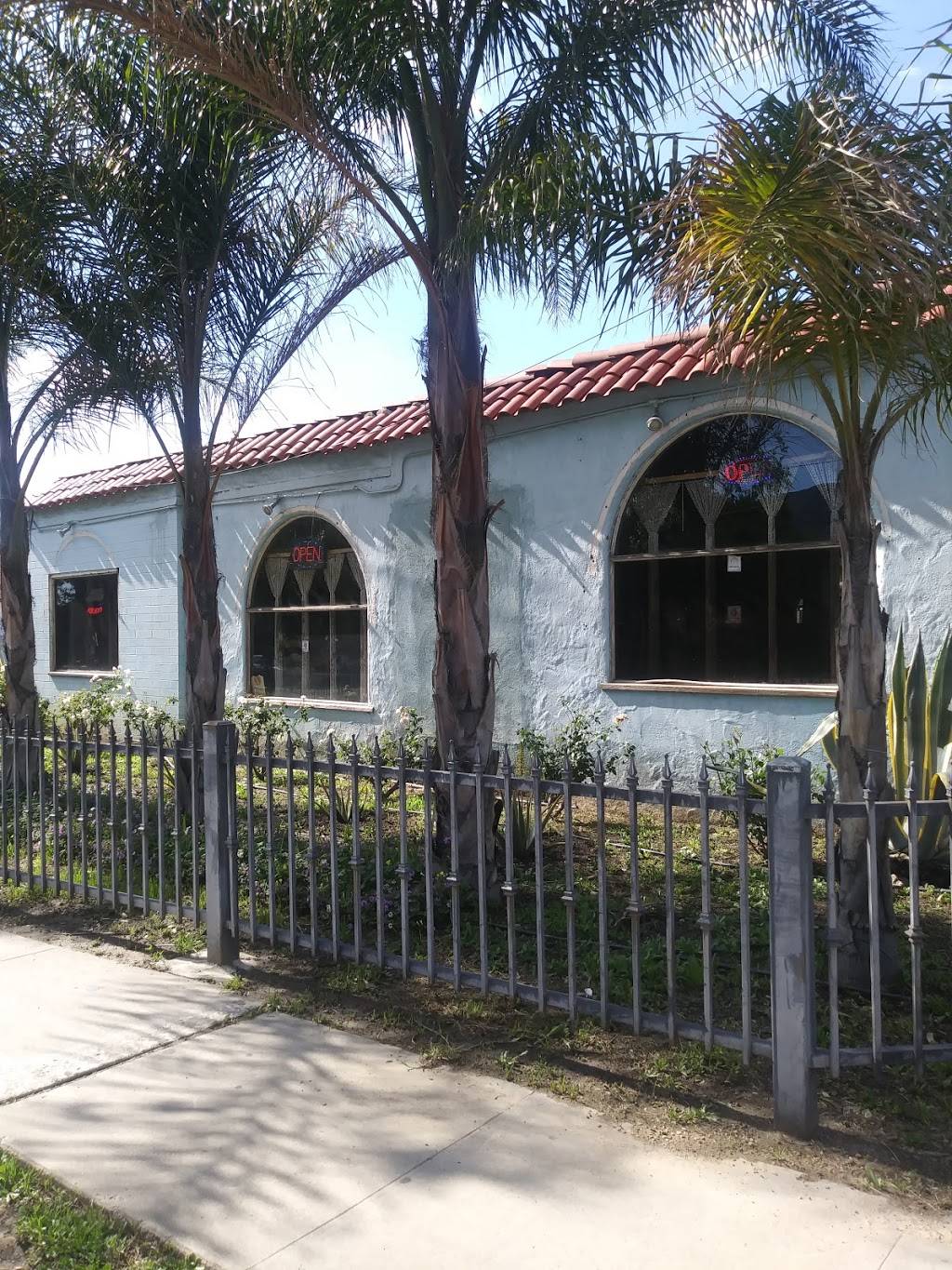 El Campeon | restaurant | 1175 Harvard Blvd, Santa Paula, CA 93060, USA | 8052297257 OR +1 805-229-7257