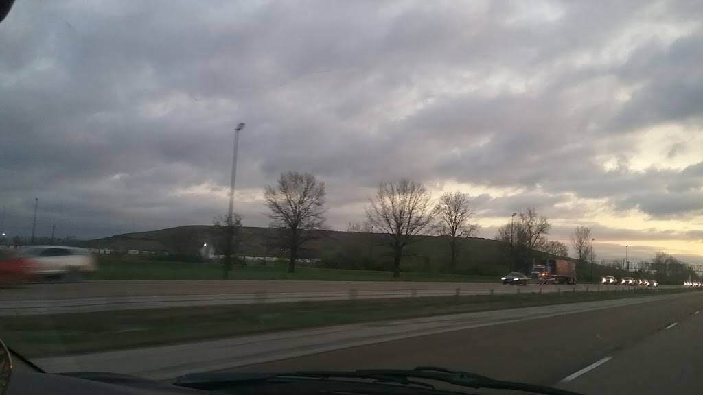 Pilot Travel Center | restaurant | 699 IL-203, East St Louis, IL 62201, USA | 6188755800 OR +1 618-875-5800