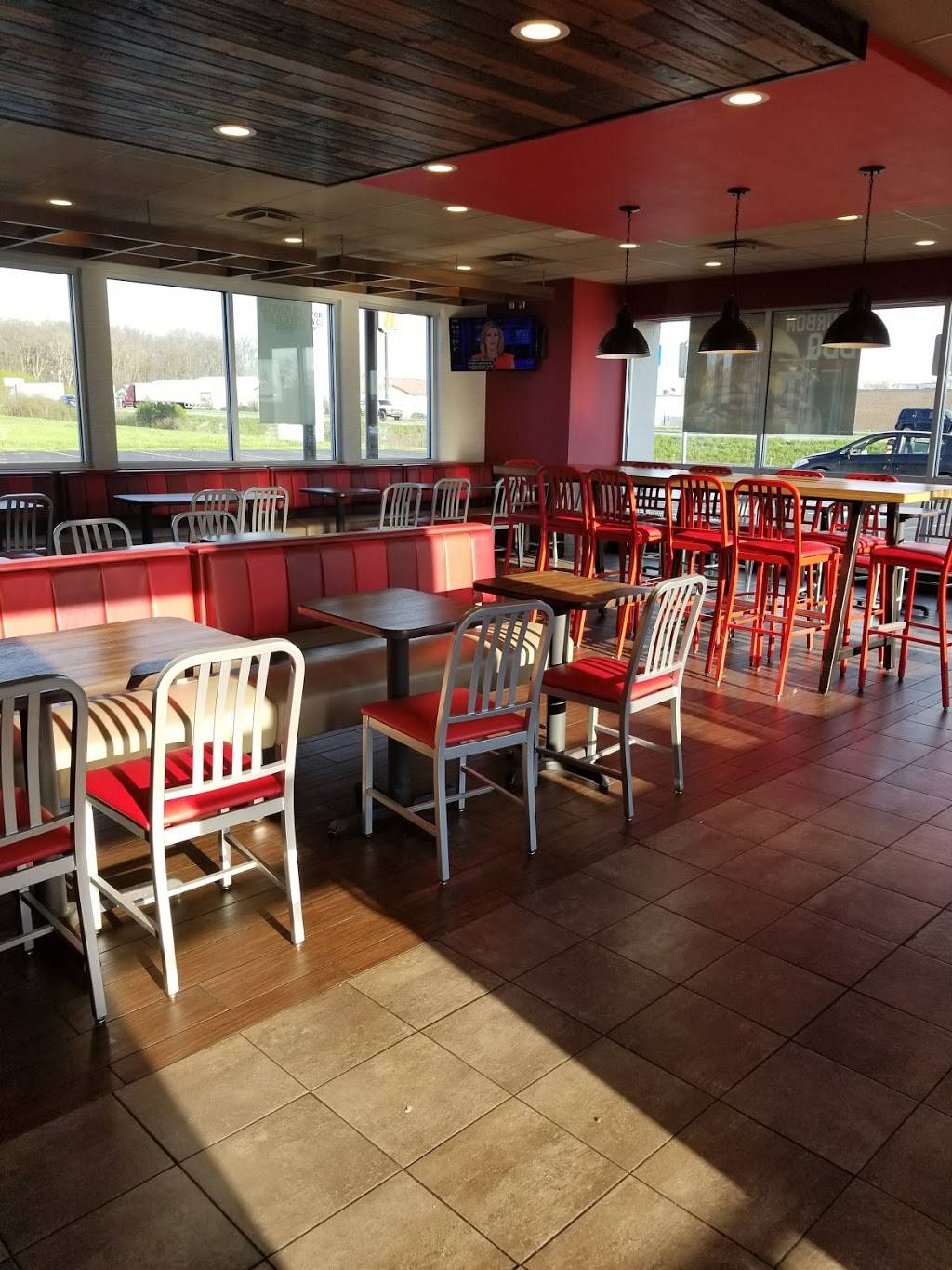 Arbys | restaurant | 2206 N Oak Dr, Plymouth, IN 46563, USA | 5749366696 OR +1 574-936-6696