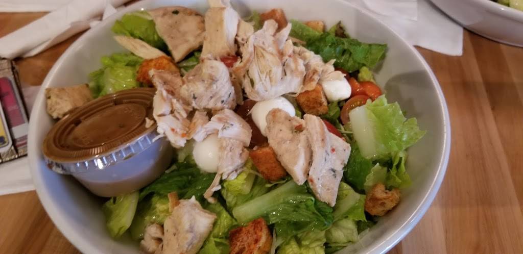 Francescos Pizzeria | restaurant | 104 Pheasant Run, Newtown, PA 18940, USA | 2159681005 OR +1 215-968-1005