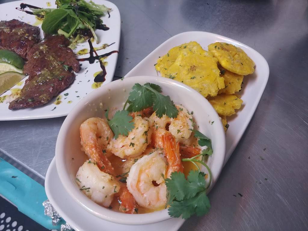 Room 1701 Restaurant Lounge | restaurant | 1701 W Waters Ave, Tampa, FL 33604, USA | 8134665886 OR +1 813-466-5886