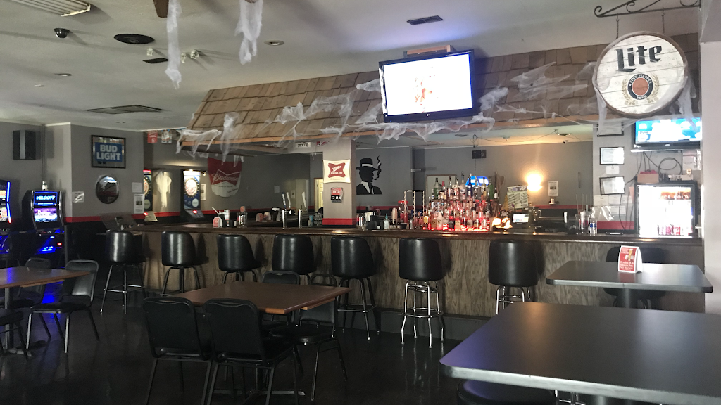 Desperados Bar & Grill | restaurant | 14960 IL-37, Johnston City, IL 62951, USA | 6189520151 OR +1 618-952-0151