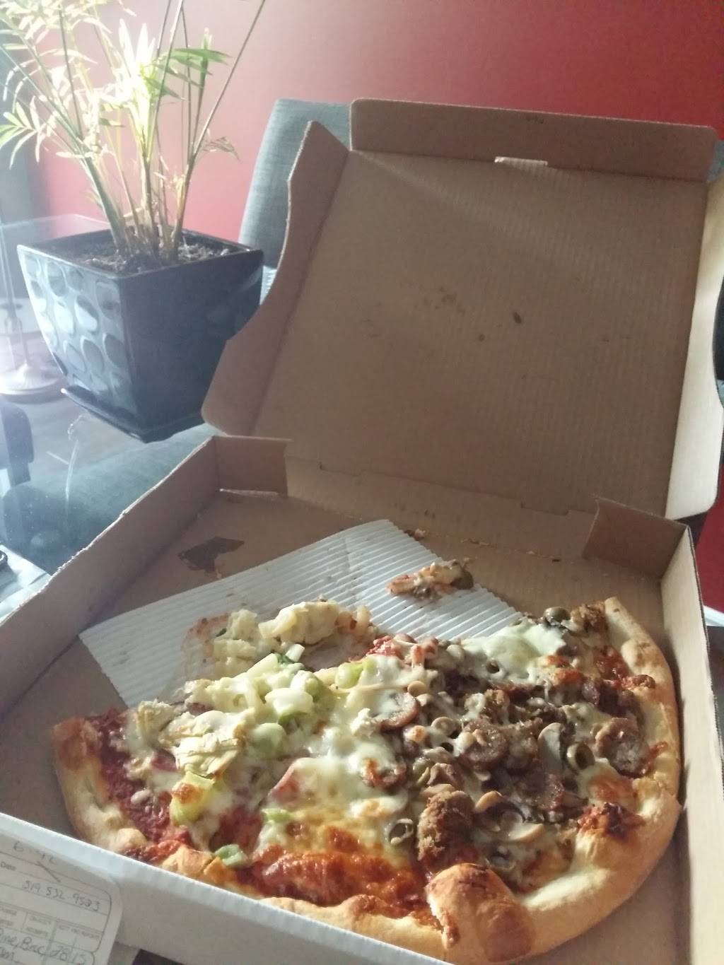 Tonys Famous Italian | restaurant | 458 Southdale Rd E, London, ON N6E 1A3, Canada | 5196852583 OR +1 519-685-2583