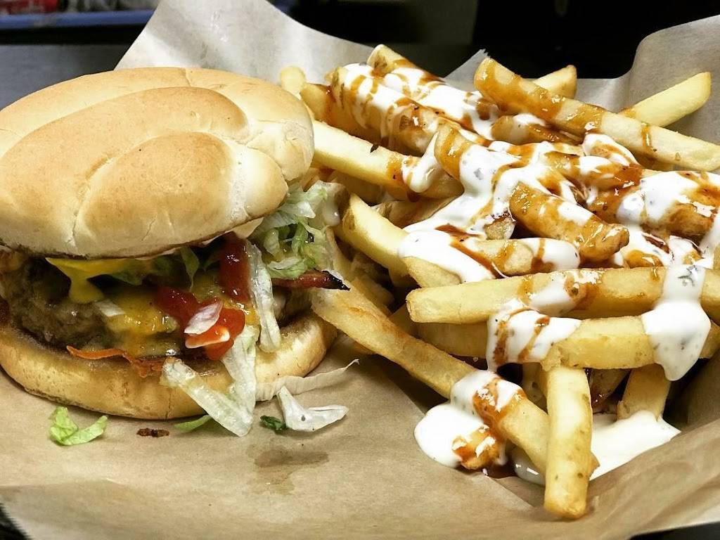 Mason Dixon BBQ Co. | restaurant | 115 Lafayette Ave, Moundsville, WV 26041, USA | 3048105943 OR +1 304-810-5943