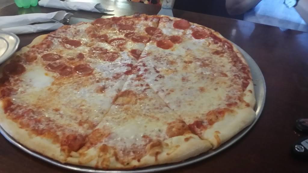 Joes Pizza Pasta and Subs | meal delivery | 4343 W Northwest Hwy, Dallas, TX 75220, USA | 2142729007 OR +1 214-272-9007