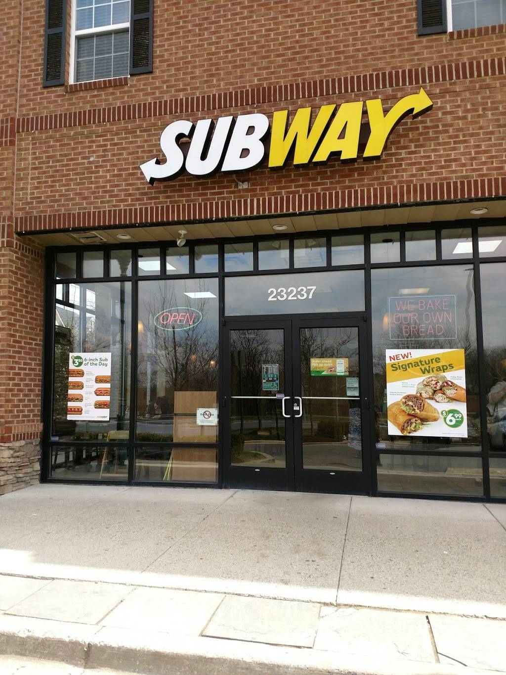 Subway Restaurants | restaurant | 23237 Stringtown Rd, Clarksburg, MD 20871, USA | 3015152858 OR +1 301-515-2858