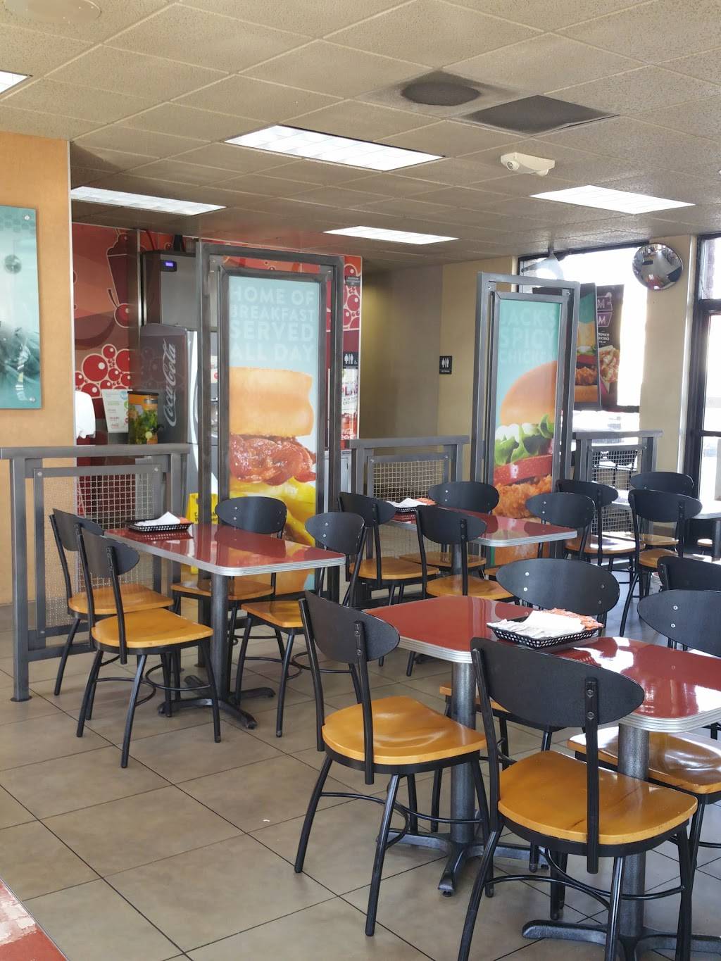 Jack in the Box | restaurant | 13561 Whittier Blvd, Whittier, CA 90605, USA | 5626967188 OR +1 562-696-7188