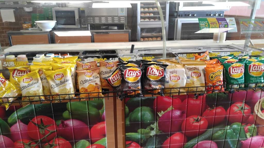 Subway | restaurant | 8839 Goodman Rd, Olive Branch, MS 38654, USA | 6628952022 OR +1 662-895-2022