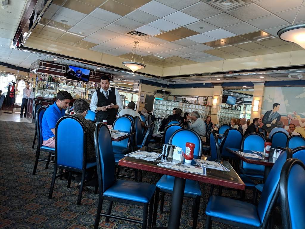 Majestic Diner | restaurant | 498 Old Country Rd, Westbury, NY 11590, USA | 5169976010 OR +1 516-997-6010