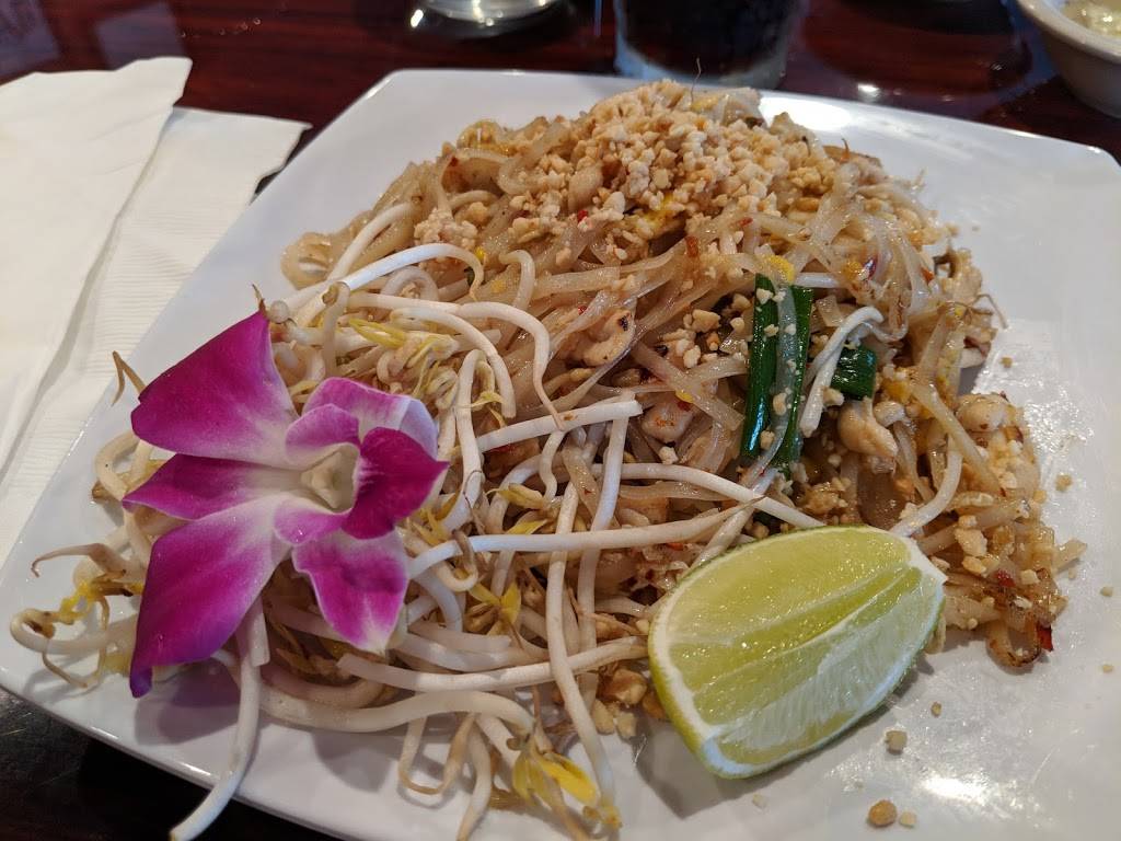 Thai Hut Bistro | restaurant | 3111 TPC Pkwy #120, San Antonio, TX 78259, USA | 2103142177 OR +1 210-314-2177