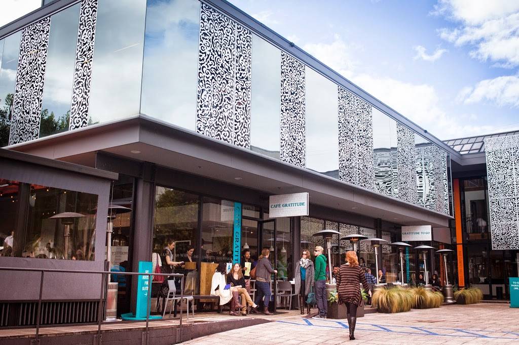 Cafe Gratitude | cafe | 639 N Larchmont Blvd, Los Angeles, CA 90004, USA | 3235806383 OR +1 323-580-6383