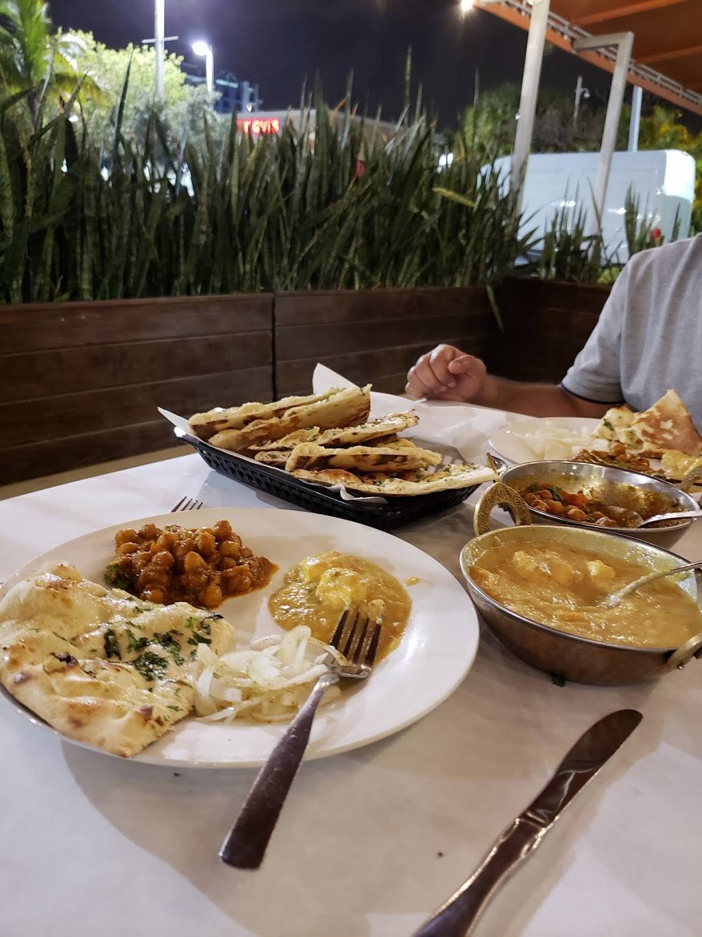 Indian Harbor | restaurant | 1830 Cordova Rd, Fort Lauderdale, FL 33316, USA | 7542004891 OR +1 754-200-4891