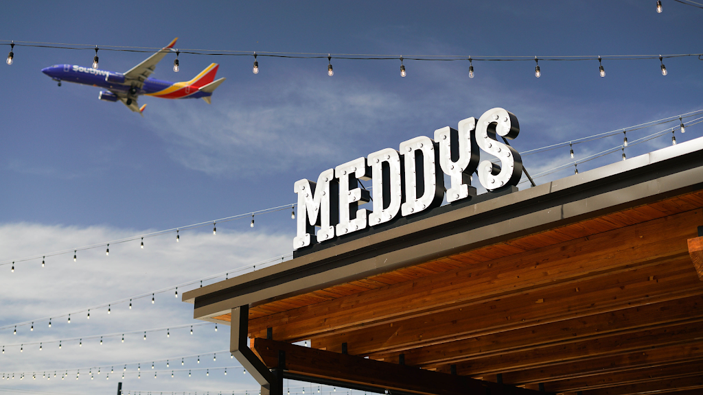 Meddys | restaurant | 560 Ridge Rd S, Wichita, KS 67209, USA | 3165003383 OR +1 316-500-3383
