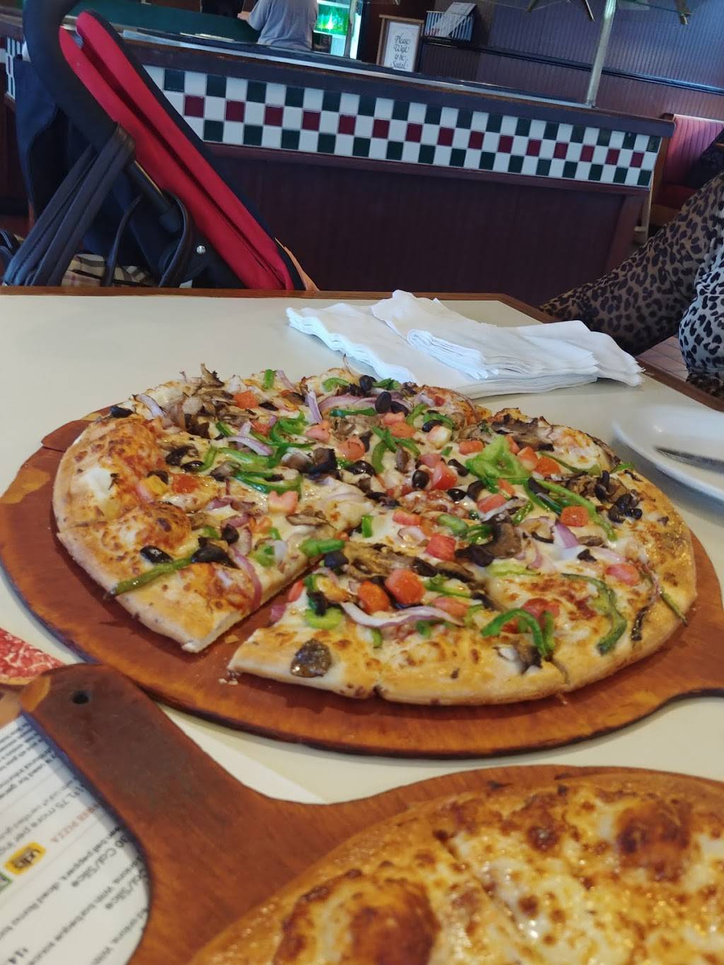 Pizza Hut | meal takeaway | 191 Grand Army of the Republic Hwy, Somerset, MA 02726, USA | 5086750333 OR +1 508-675-0333