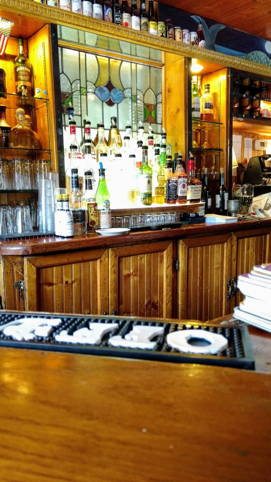 Four Moon Tavern | restaurant | 1847 W Roscoe St, Chicago, IL 60657, USA | 7739296666 OR +1 773-929-6666