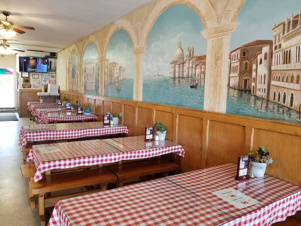 Giovannis Pizza | restaurant | 3020 State St, Santa Barbara, CA 93105, USA | 8056823621 OR +1 805-682-3621